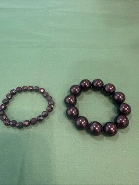 2 Black Beaded Stretch Bracelets. 79D